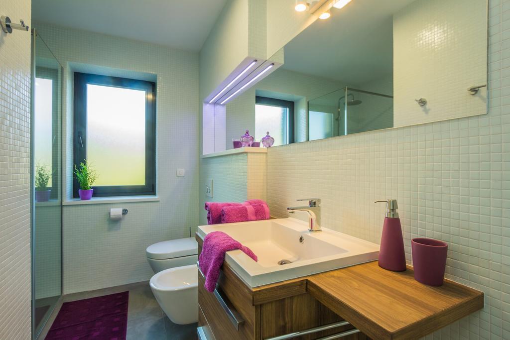 Villa Manus - Boutique Apartments Ловран Екстер'єр фото