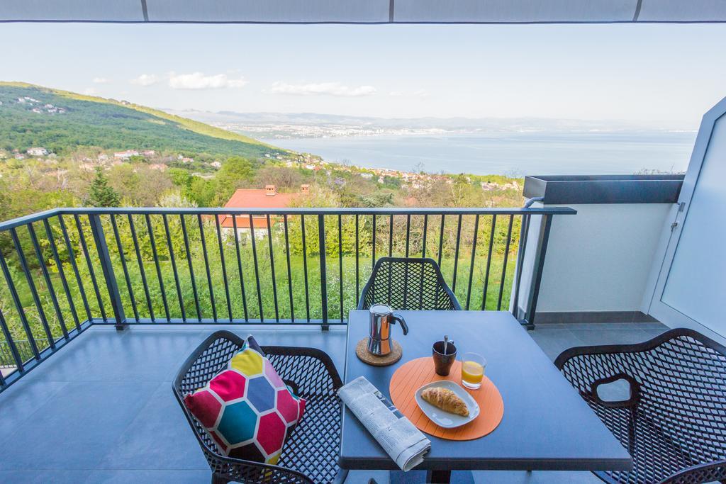 Villa Manus - Boutique Apartments Ловран Екстер'єр фото