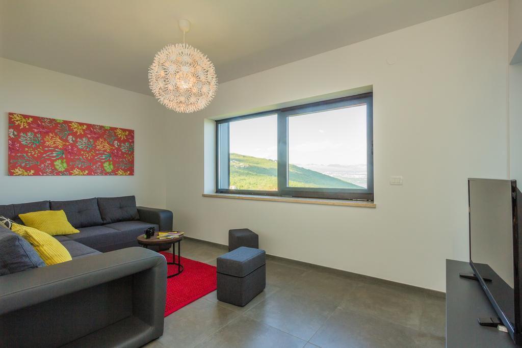 Villa Manus - Boutique Apartments Ловран Екстер'єр фото