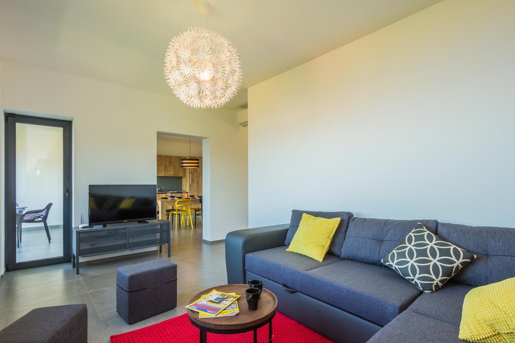 Villa Manus - Boutique Apartments Ловран Екстер'єр фото
